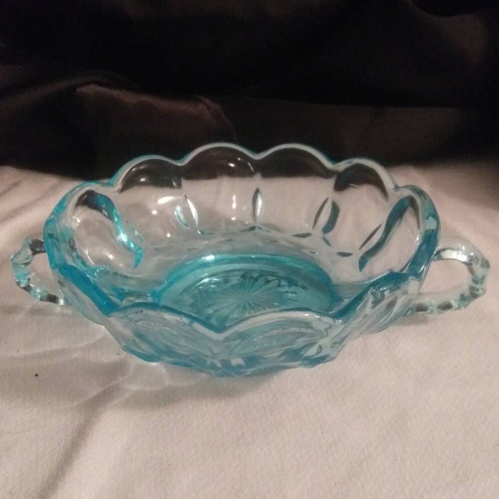 Vintage Fairfield Light Blue Nappy Candy Dish by Anchor Hocking Sky/Light Blue